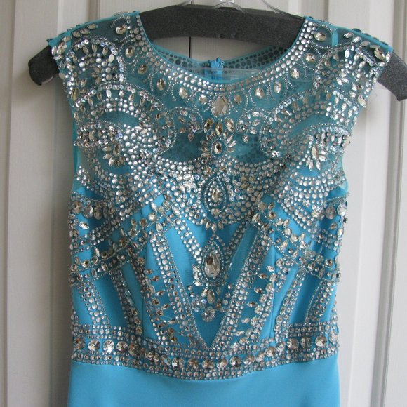 David and Johnny Evening Gown /Grad Dress - Picture 4 of 7